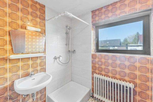 Bad Einliegerwohnung