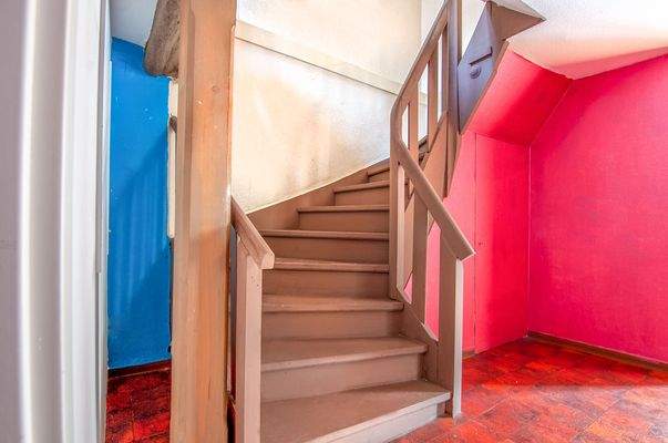 Treppe ins 2. Obergeschoß