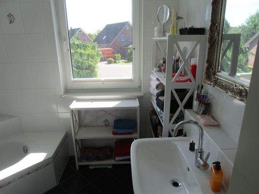 276. Badezimmer im OG. des Hauses..JPG