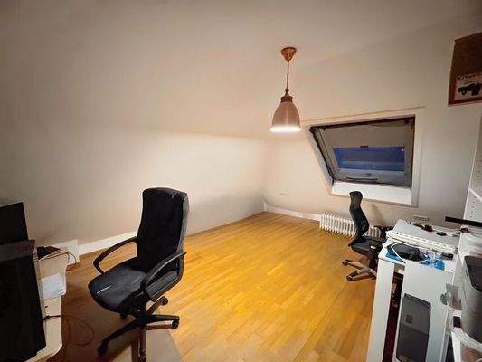 Kinderzimmer / Büro 