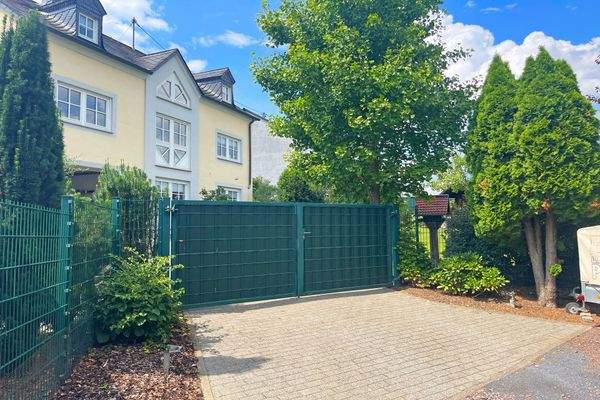 Komplett eingezäunt