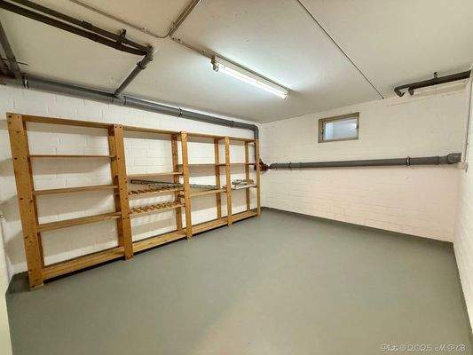 geräumiger Kellerraum