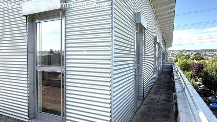 Staffelgeschoss links (Außen-Jalousien elektr.)