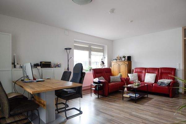 Wohnzimmer Balkonseite 