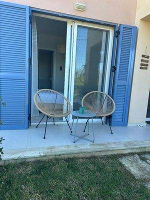 Kreta, Maleme: Erdgeschosswohnung zu verkaufen, nur wenige Schritte vom Strand entfernt