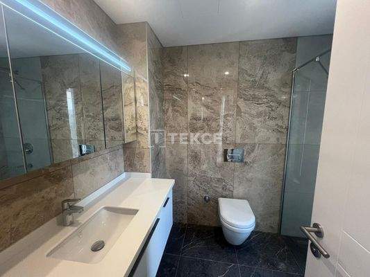 Apartments in a Secure Complex with Sea View in Ataşehir