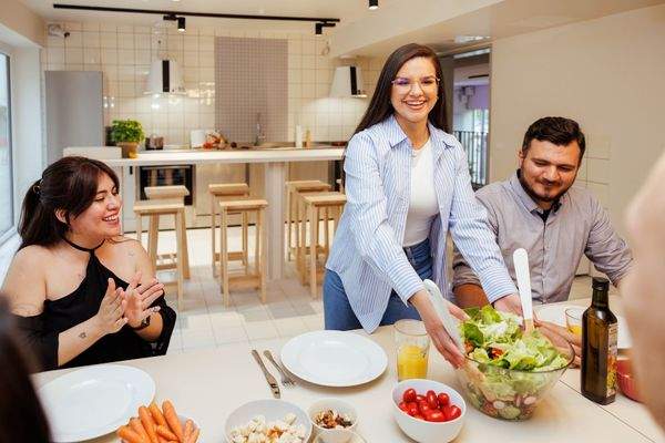 THE FIZZ Hannover Kitchen 11.jpg