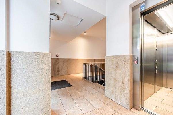 gepflegtes Treppenhaus