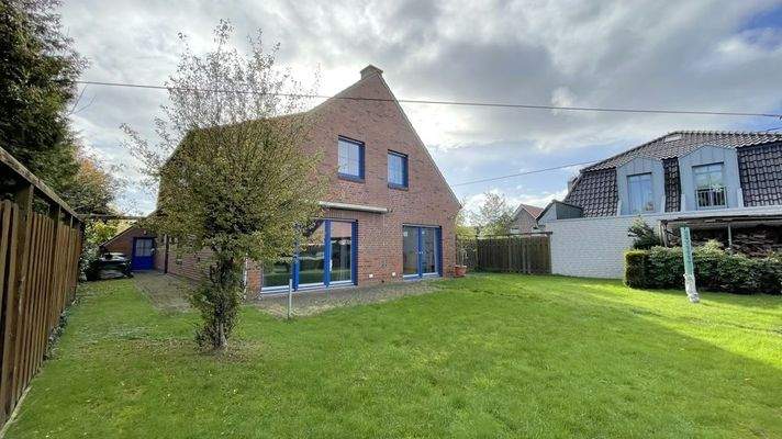 rückwärtige Ansicht 