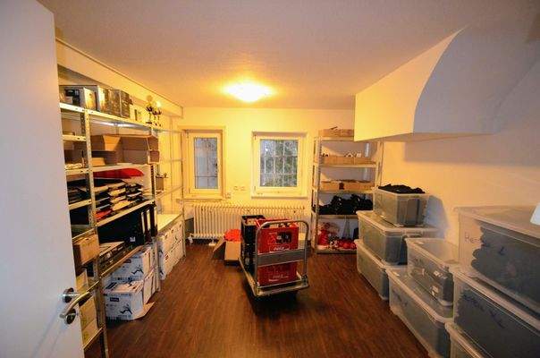 Nebenraum/Lager/Büro