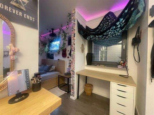 Büro / Schreibtisch