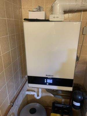 Moderne Brennwerttherme