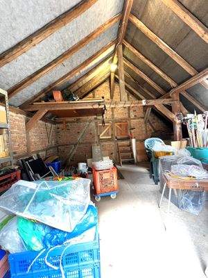 Stauraum im Anbau  oder Partyraum