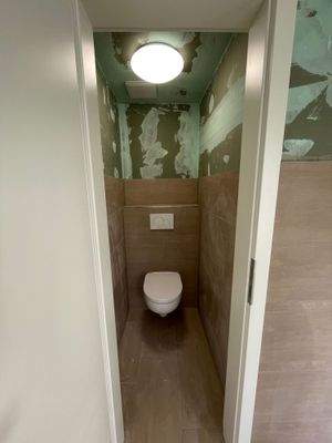 neues WC, Damenbereich