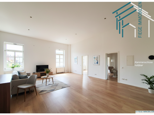 Wohnzimmer mit Blick Nordost 1-3-FWM