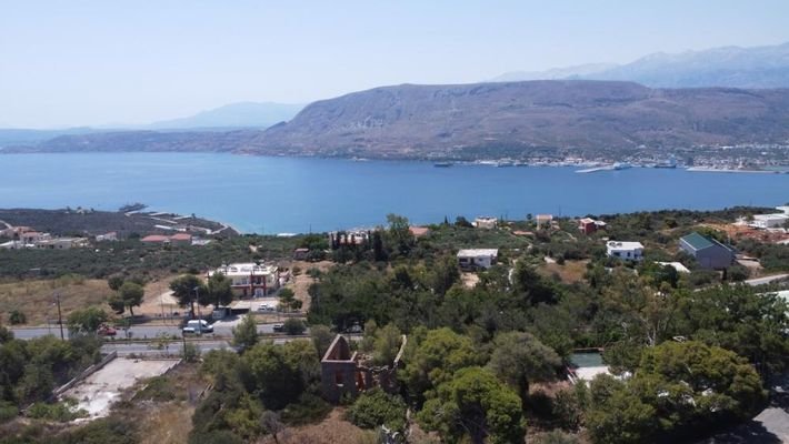 Kreta, Korakies: Grundstück mit herrlichem Meerblick auf die Souda-Bucht zu verkaufen