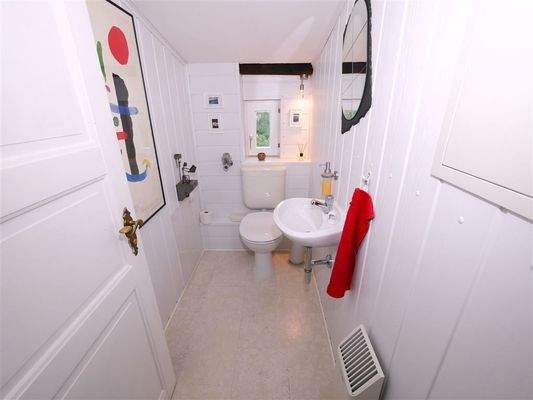 getrenntes WC im Dachgeschoss