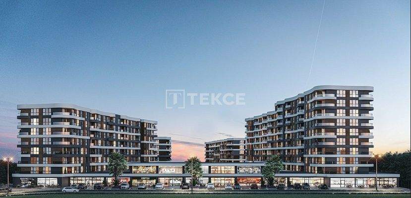 Apartments in a Complex with Pool in Istanbul Pendik