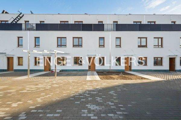 Frontansicht / Reihenhaus