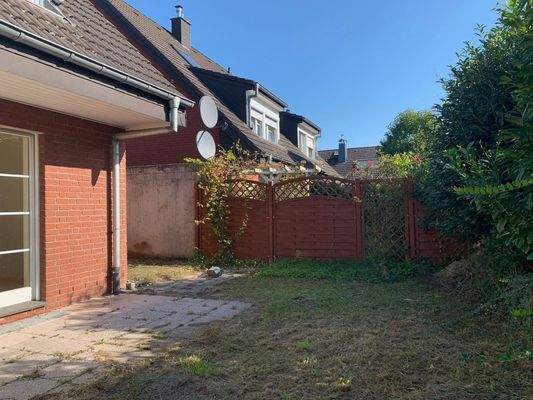 Ansicht Terrasse und Garten