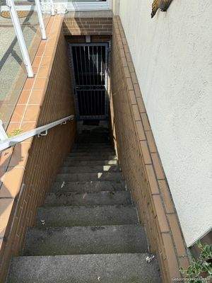 Kellerausgang zum Garten