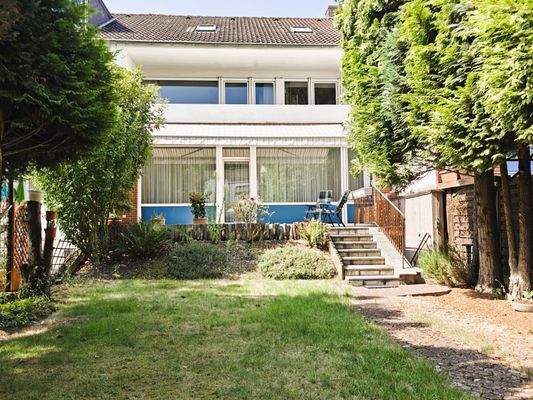 Außenansicht Rückseite / Garten