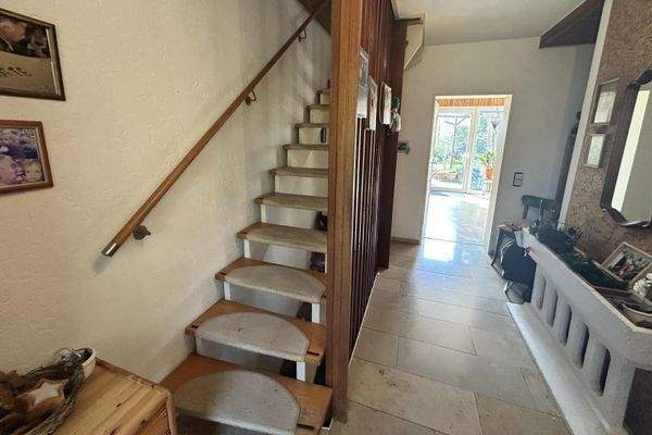 Diele und Treppenaufgang