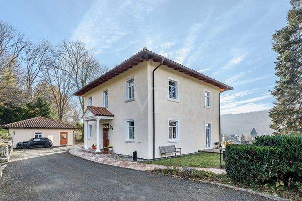 Außenansicht Haupthaus