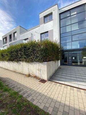 Eckwohnung mit sichtgeschützter Terrasse