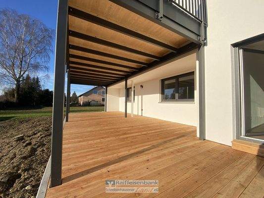 überdachter Balkon EG