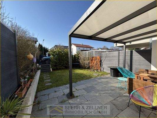 Terrasse - Garten in Süd-Ost-Ausrichtung