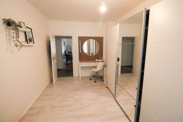 1. Obergeschoss - Wohnung 