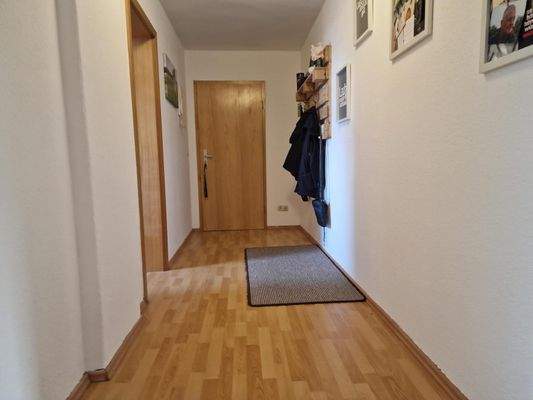 Bahnhofstr.50 DG rechts Flur I