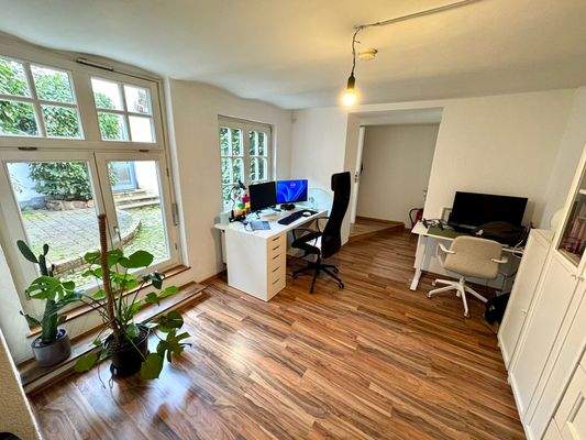 B12 Büro-Kinderzimmer Vorderhaus.jpg