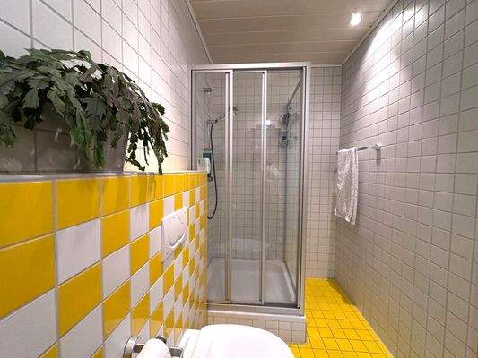 Bad im Kinderbereich OG