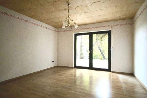 Schlafzimmer mit Terrassenzugang EG