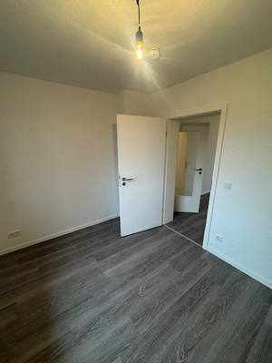 Arbeitszimmer hinten