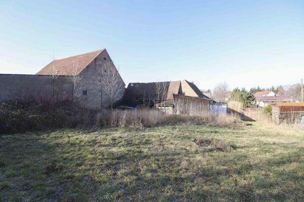 Blick auf Objekt vom Garten