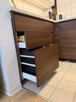 Einbauküche Detail (Unterschränke)