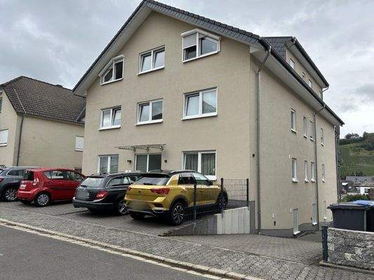 IMG_3037 2 (Custom).jpg