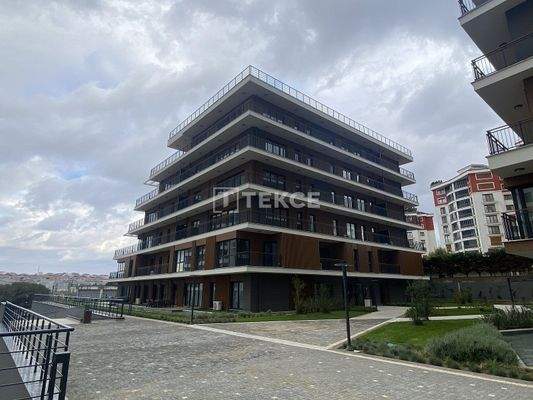 Apartments with Stunning Gardens in İstanbul Ümraniye