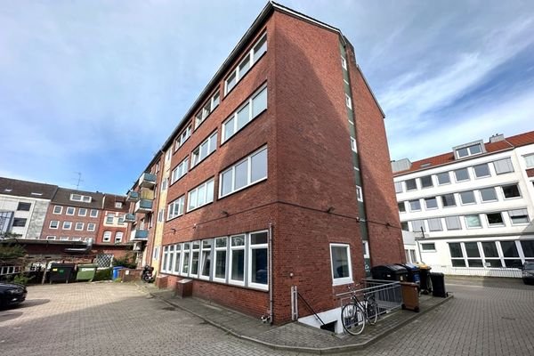 Hinterhof/Parkplätze