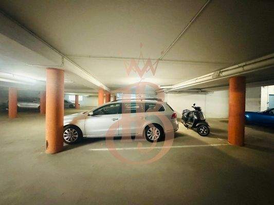 Tiefgaragenstellplatz