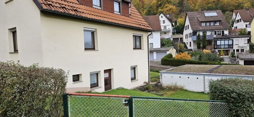 seitliche Ansicht des Hauses