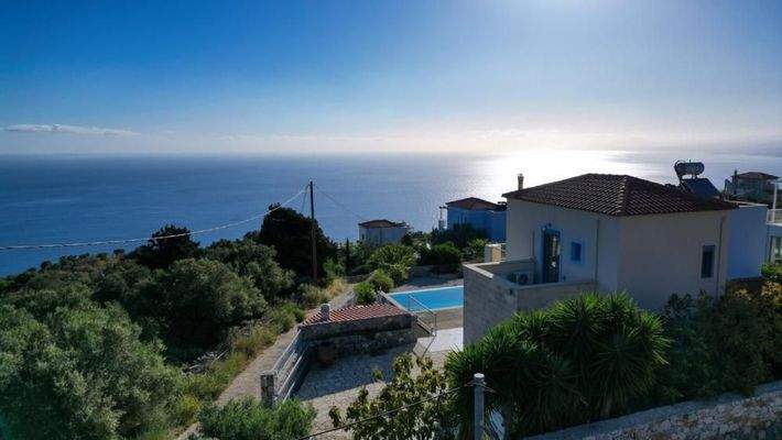 Kreta, Kefalas: Schöne Villa mit Swimmingpool und Meerblick zu verkaufen