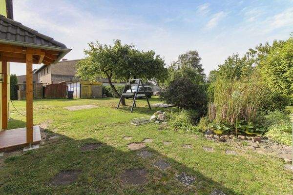 Innenhof und Gartenteich