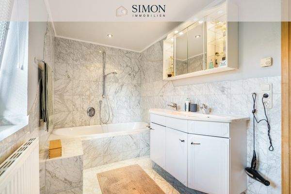 Wohnung 1 - Badezimmer