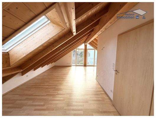 Zusätzlicher Wohnraum im DG