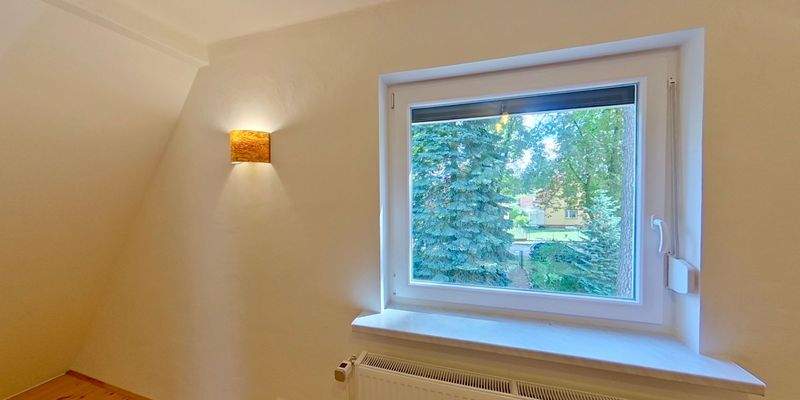 Blick vom Kinderzimmer nach draußen