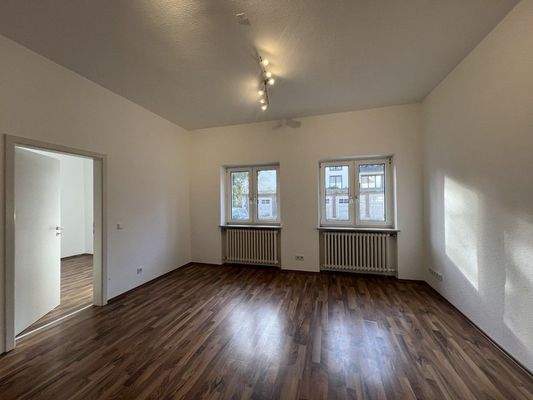 Wohnung-Gießen-Südanlage 9-50019-009-Wohnraum im E